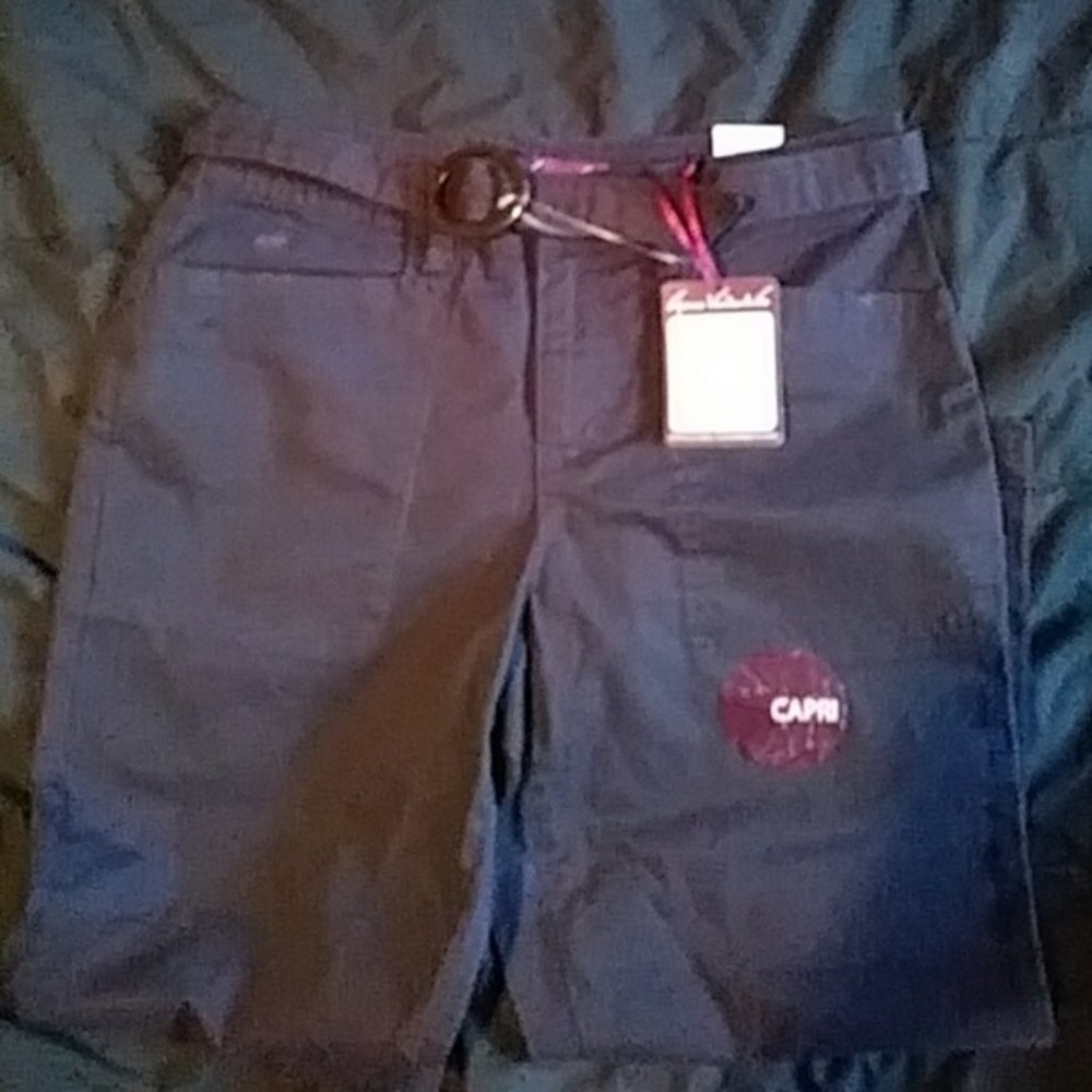 Gloria Vanderbilt Mid Rise Stretch Capris Sz 4